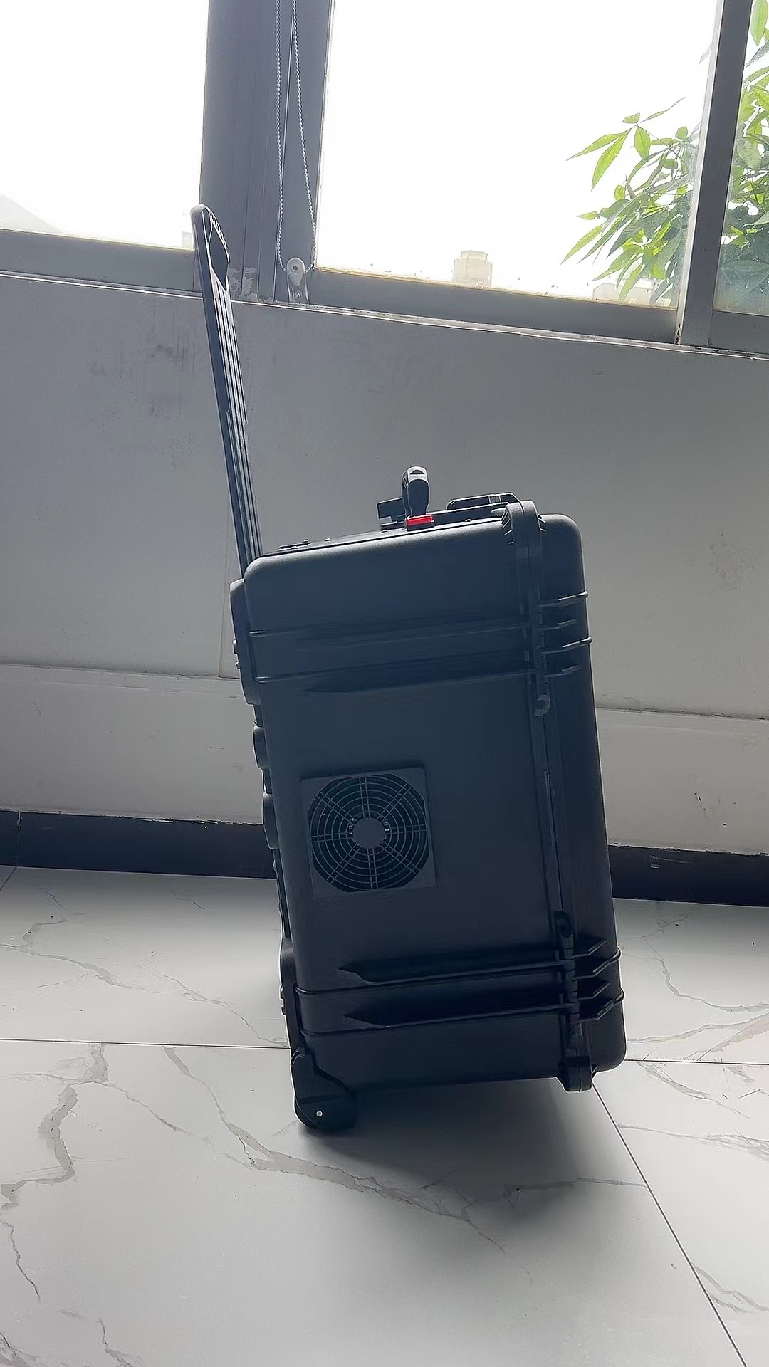 惠安手拉箱型移动通信干扰器